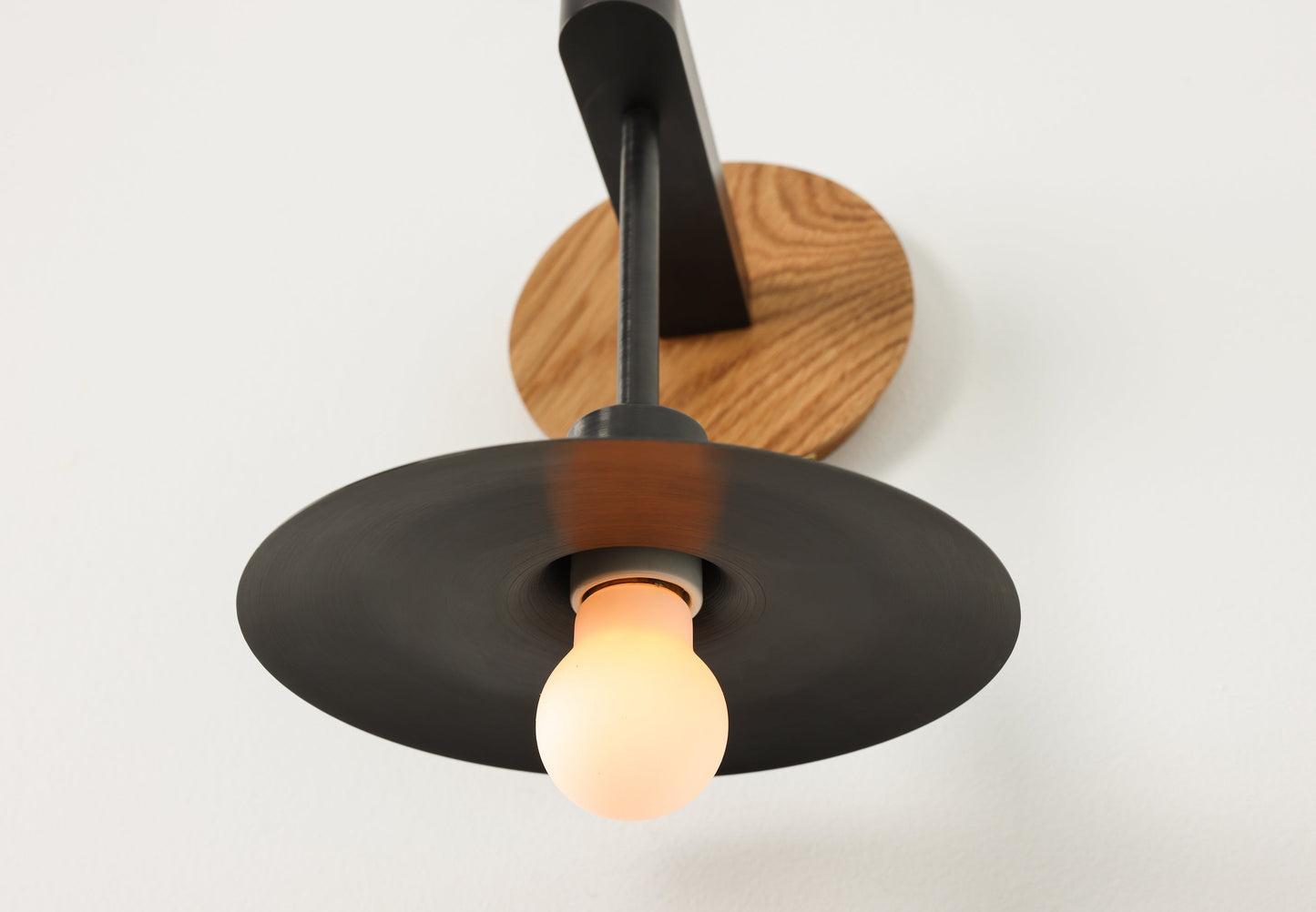 Sullivan Sconce 8"